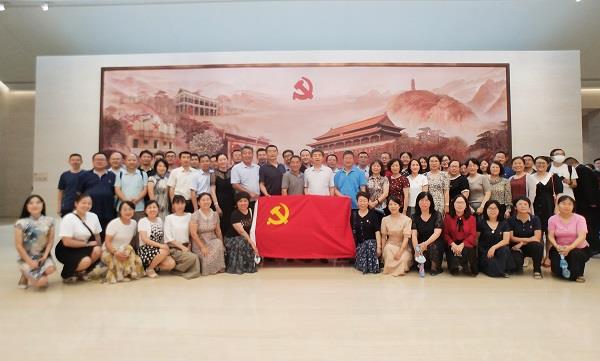 上海交通大学-西南科技大学“双带头人”教师党支部书记专题培训班开班(图2) 上海交通大学-西南科技大学“双带头人”教师党支部书记专题培训班开班(图2)