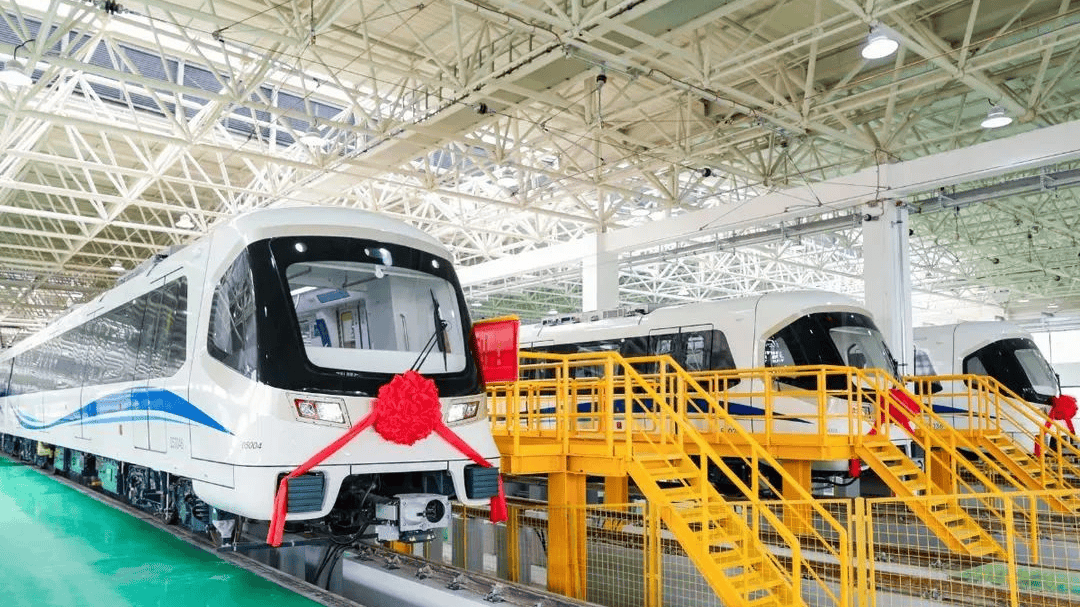 探秘大国重器智造之路—中国中车参观考察,学习中车文化,看中国高铁崛起之路 (图3) 探秘大国重器智造之路—中国中车参观考察,学习中车文化,看中国高铁崛起之路 (图3)